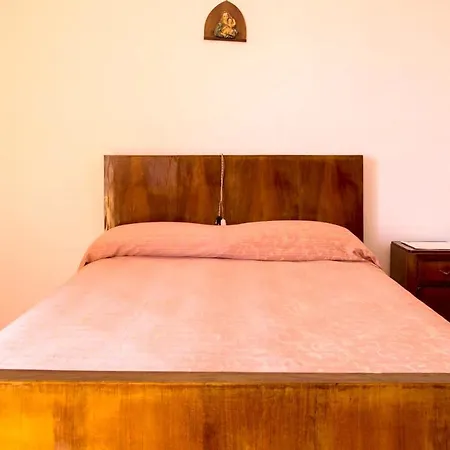 Ferienhaus House With 5 Bedrooms In With Furnished Garden And Wifi 18 Km From The Beach