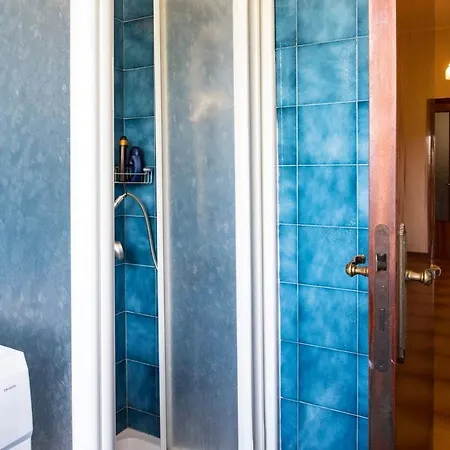 Ferienhaus House With 5 Bedrooms In With Furnished Garden And Wifi 18 Km From The Beach